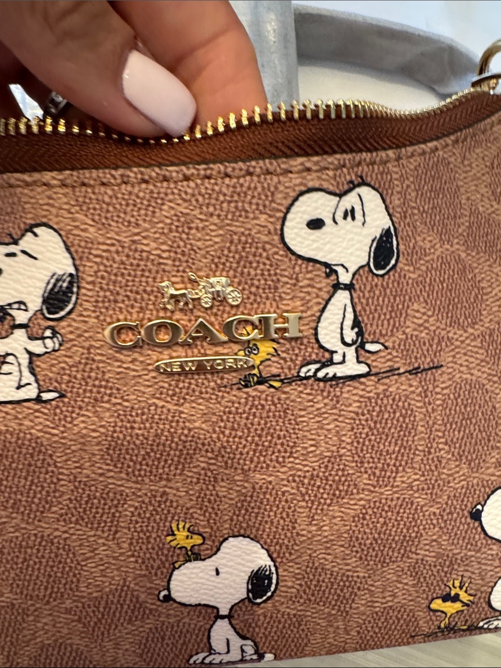 Coach Brown Snoopy Print Signature Canvas purse, 2 straps - Picture 8 of 8